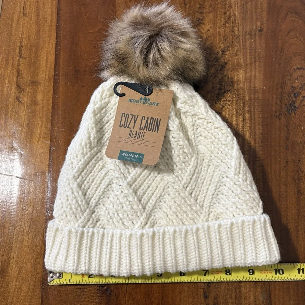 Lot Of 4‎ Northeast Outfitters Beanie Women's One Size Cozy Cabin Snug Fit NEW